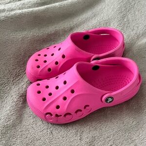 Pink crocs 🩷
